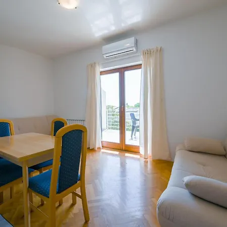 Apartman Lucas With Balconies *